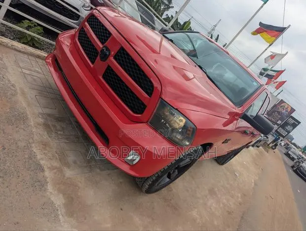 RAM 1500 2018 Red · Photo 1