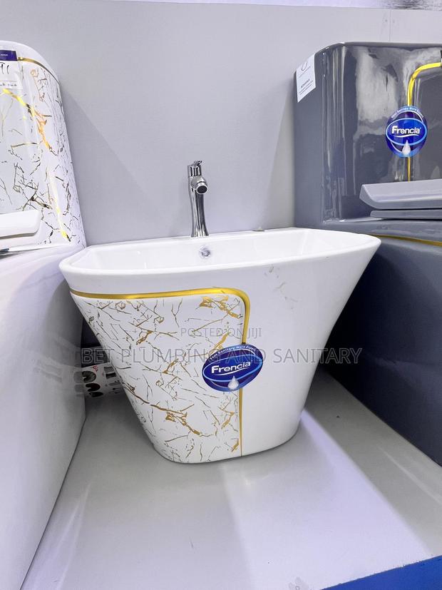 Gold and White Water Closet(Wc) Combine Hanging Hand_wash_basin · Photo 2