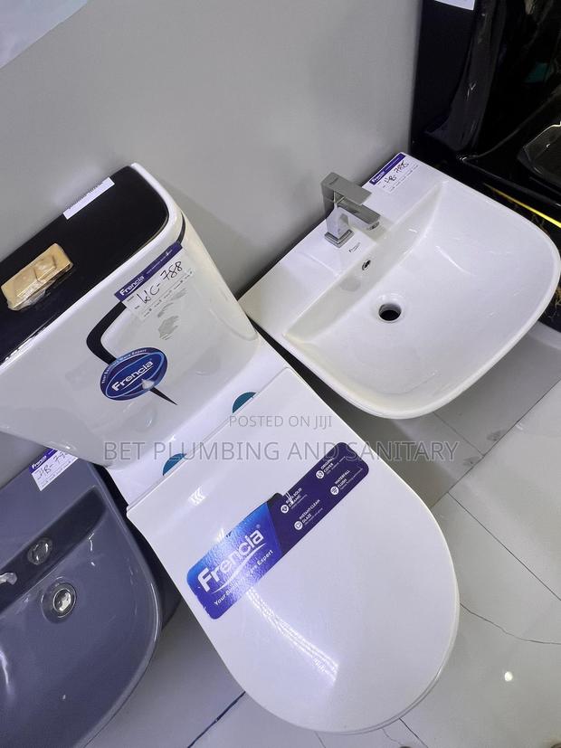 Water Closet(Wc)With Combined Hunging Hand_wash Basin Complete · Photo 2