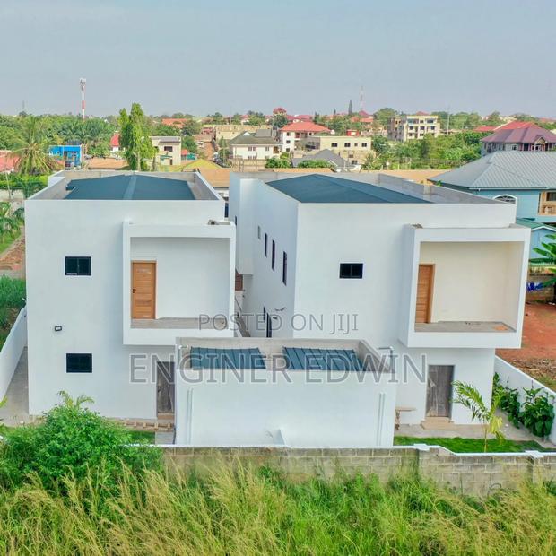4bdrm House in Oyarifa Special Ice for sale · Photo 2