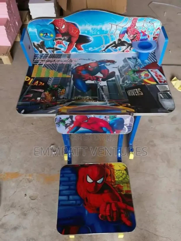 Kids Design Chair and Table · Photo 1