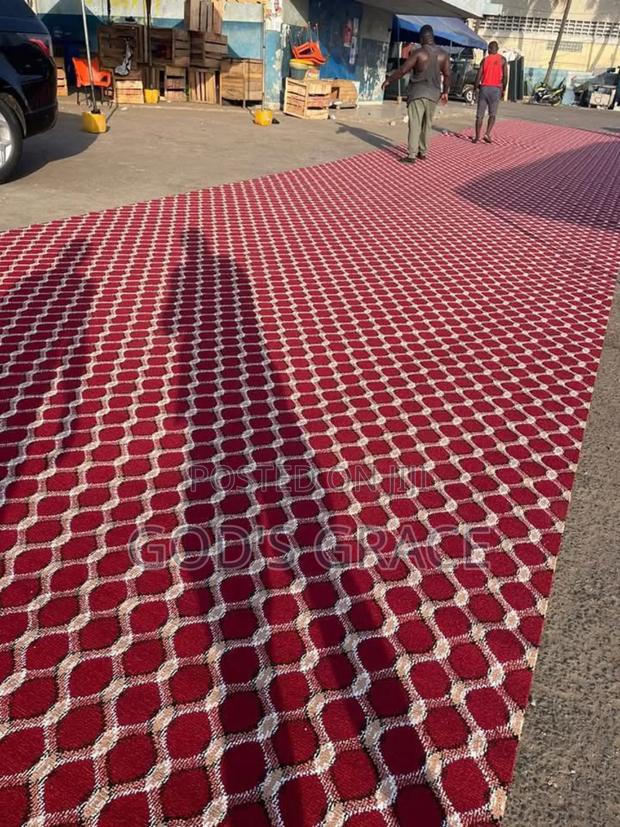 Woolen Carpet · Photo 2