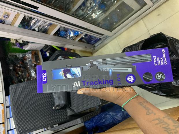C12 Ai Auto Face Tracking Selfie Tripod · Photo 1