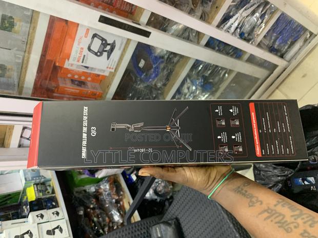 Q13 Ai Auto Face Tracking Tripod 360 · Photo 3