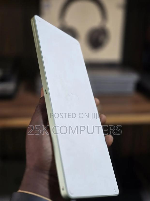 Apple Magic Keyboard 2 With Touch Id · Photo 4