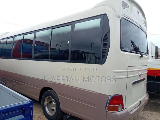 Hyundai County 2015 Grey · Photo 5