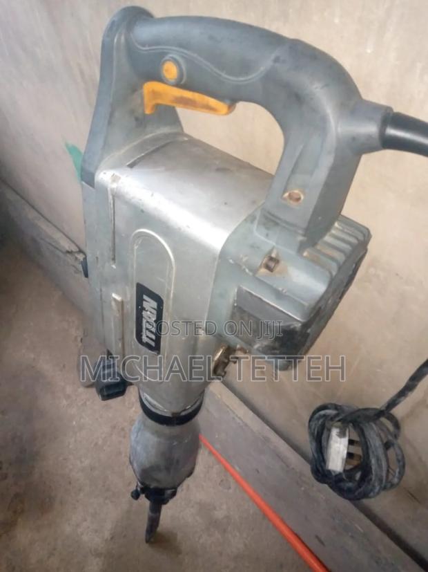 Concrete Breaker for Rent · Photo 1
