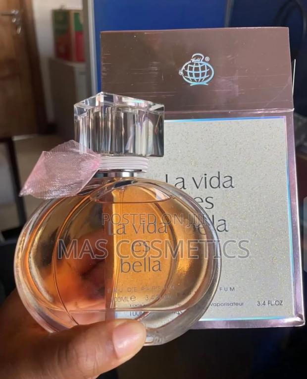 La Vida Es Bella Perfume - Fragrance World · Photo 1