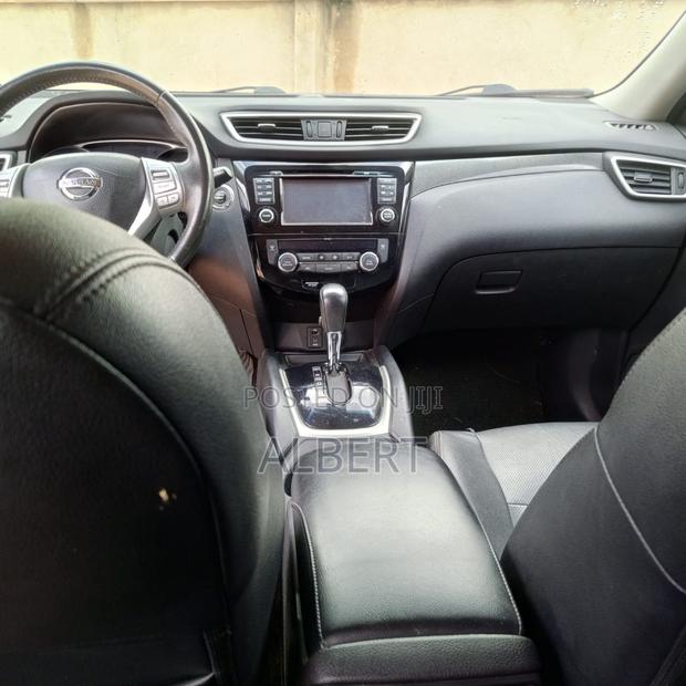 Nissan Rogue SL AWD 2016 White · Photo 4