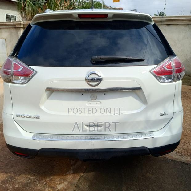 Nissan Rogue SL AWD 2016 White · Photo 6