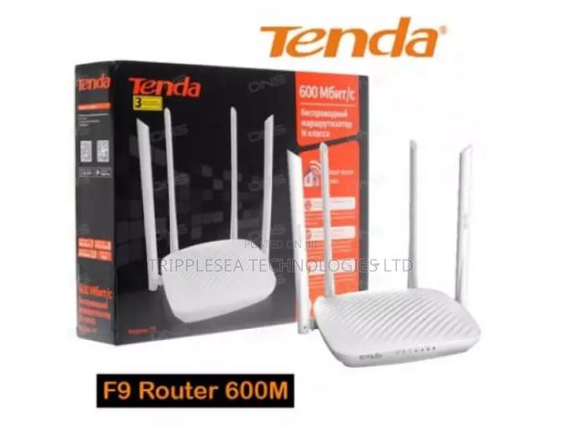Tenda Router · Photo 3