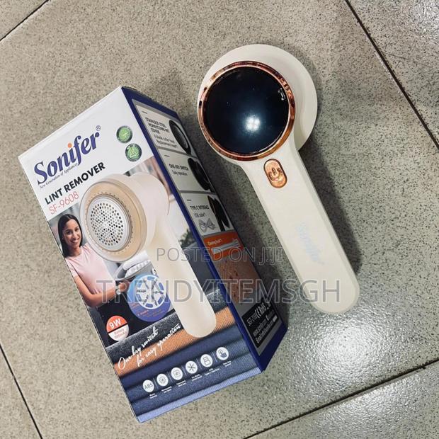 Rechargeable Lint Remover · Photo 2