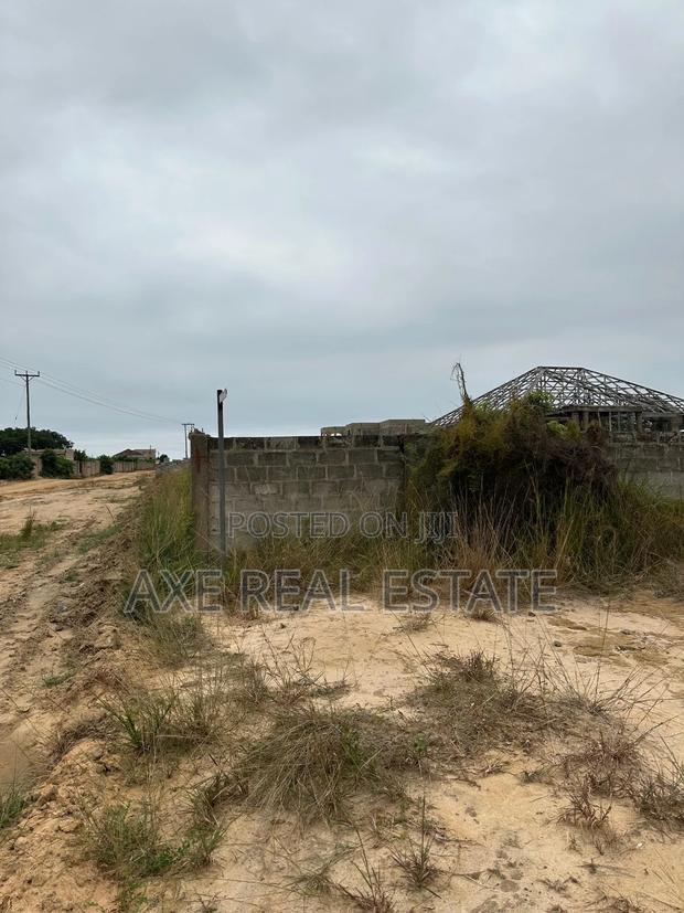 Authentic!! Well Planned Full Plots at Prampram Beach Road · Photo 1