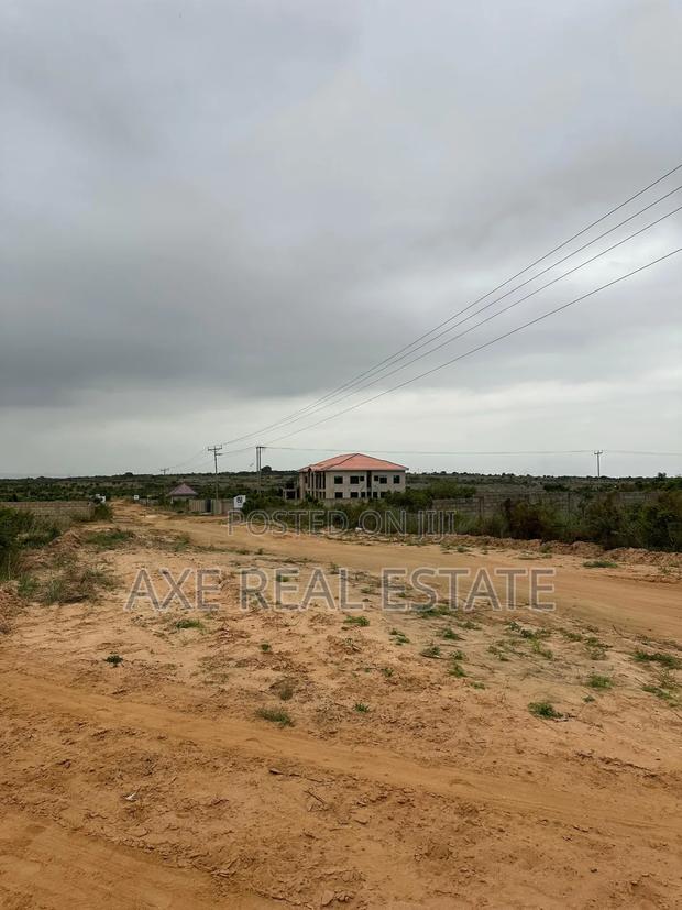 Authentic!! Well Planned Full Plots at Prampram Beach Road · Photo 2