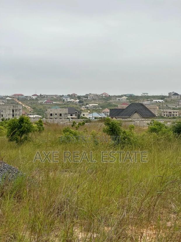 Get Good Discount! Full Plots at Prampram Beach Road · Photo 2