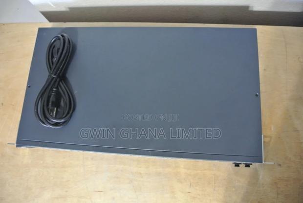 Hp 2620-48 J9626a 48 Port Managed L4 Fast Ethernet Switch 2x SFP · Photo 3