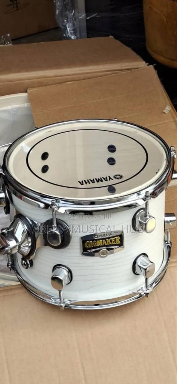 Yamaha Full Set Drum With Two Cymbals · Photo 1
