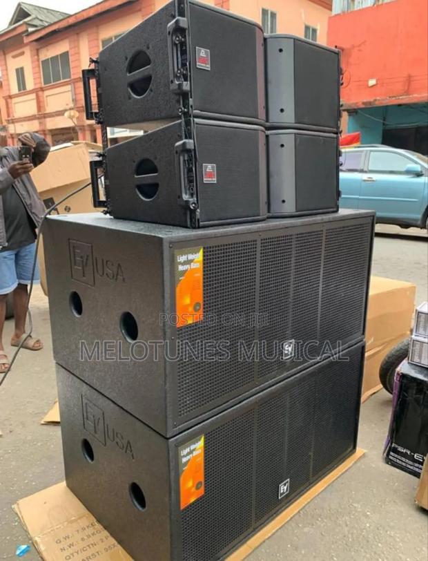 Line Array and Amplifier Rack Set · Photo 1
