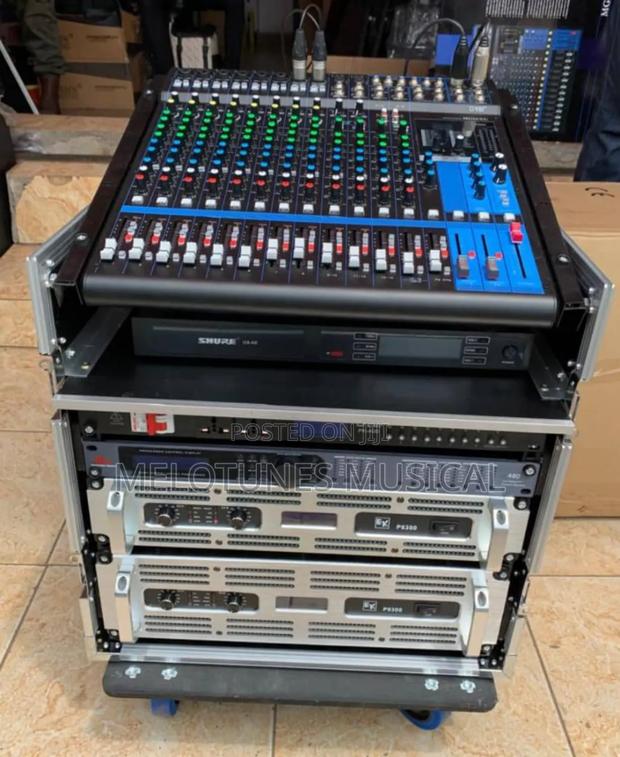 Line Array and Amplifier Rack Set · Photo 2