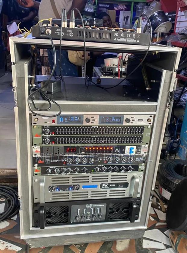 Amplifier Rack Setup · Photo 1