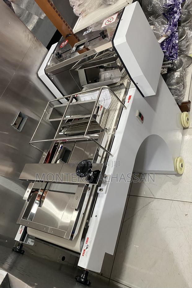 Bread Moulder Machine · Photo 1