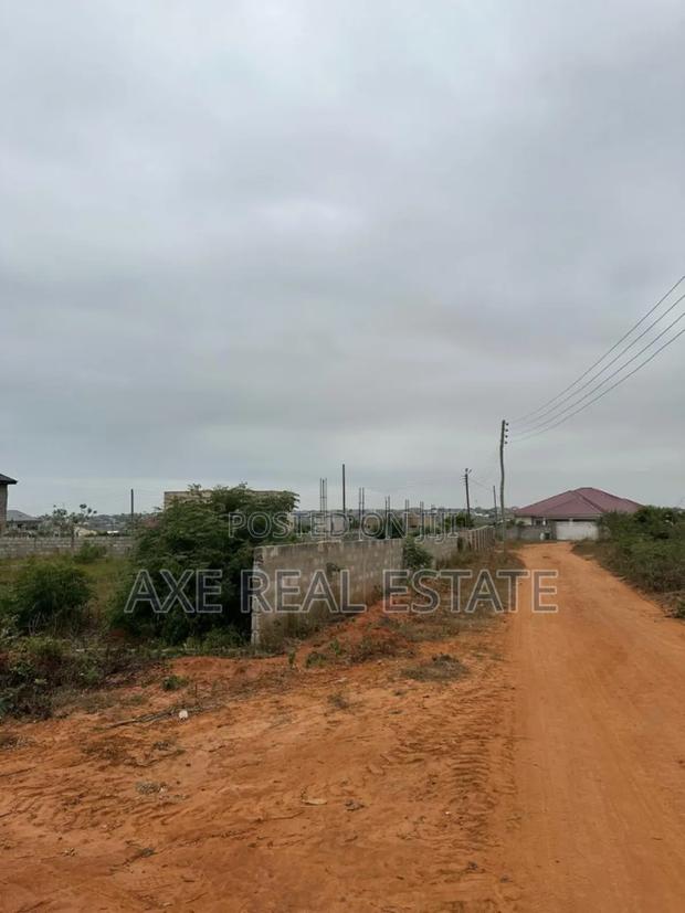 Good Settlement Lands at Prampram · Photo 1
