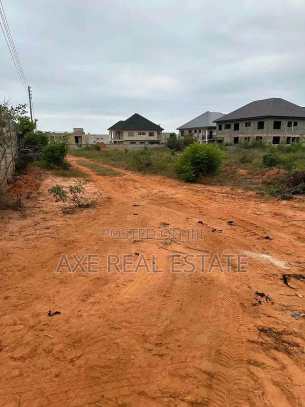 Good Settlement Lands at Prampram · Photo 2