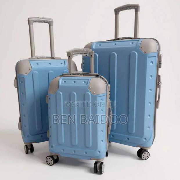 Plastic Travelling Bags 3in1 (Valise) · Photo 1