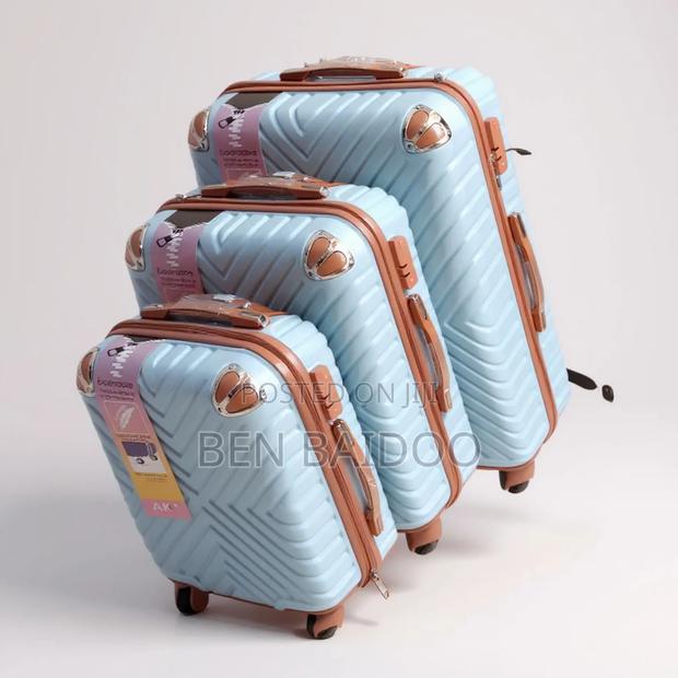 Plastic Travelling Bags 3in1 (Valise) · Photo 4