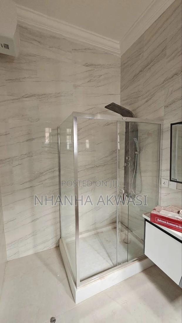 5bdrm House in Community 24 Estate, Tema Metropolitan for rent · Photo 6