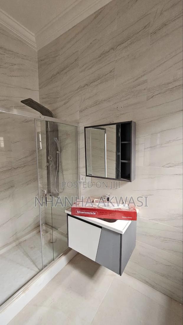 5bdrm House in Community 24 Estate, Tema Metropolitan for rent · Photo 8