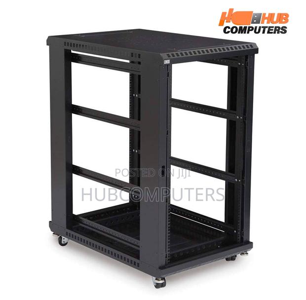 Aico 18u Rack Cabinet · Photo 3