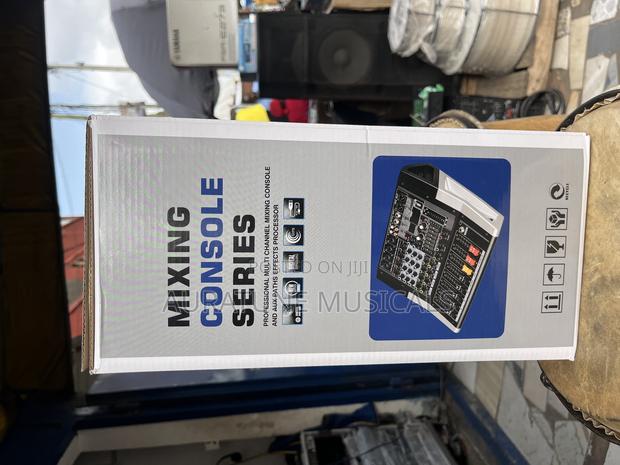 Yamaha Powered Mixer Kv04 (4 Channels) · Photo 6
