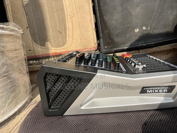 Yamaha Powered Mixer Kv04 (4 Channels) · Photo 3