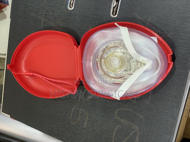 CPR Mask or Pocket Mask · Photo 1