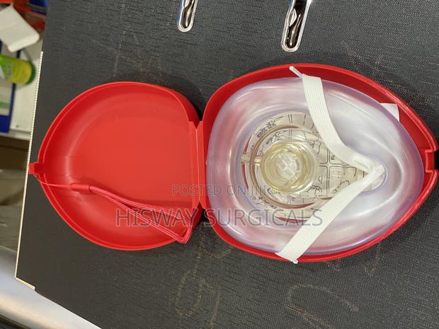CPR Mask or Pocket Mask · Photo 2