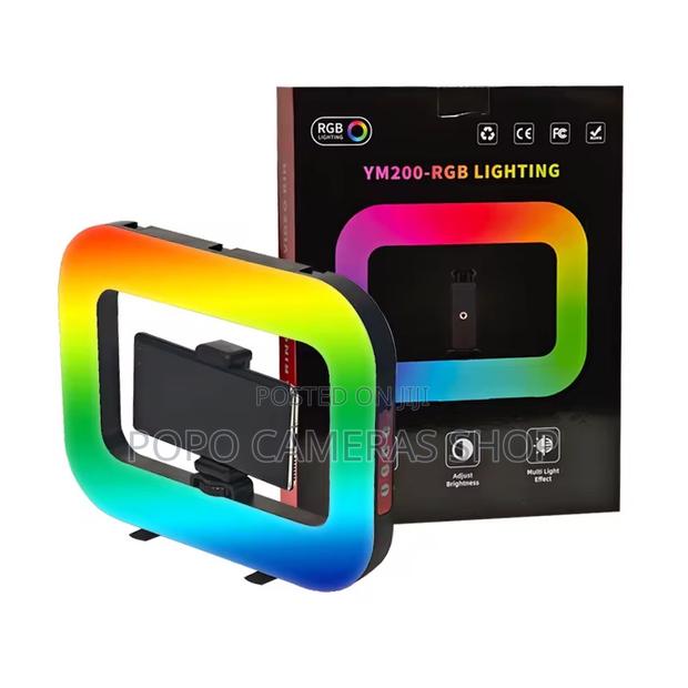 Ym200 RGB Ring Light With Phone Holder · Photo 2