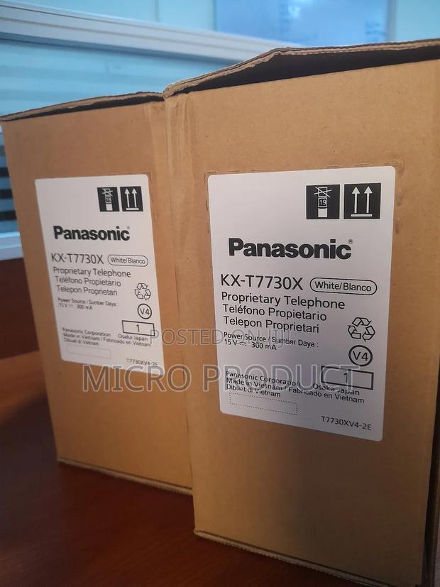 Panasonic 7730 Console Phone · Photo 2