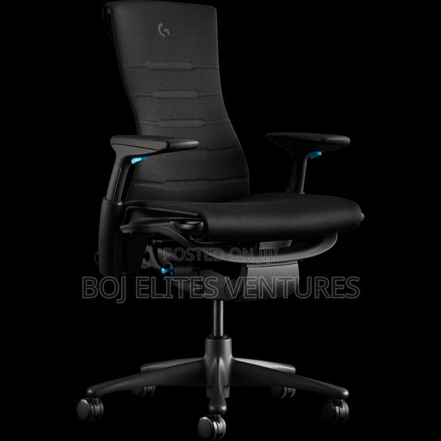 Luxury Gaming Chair · Photo 5