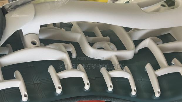 Luxury Gaming Chair · Photo 2