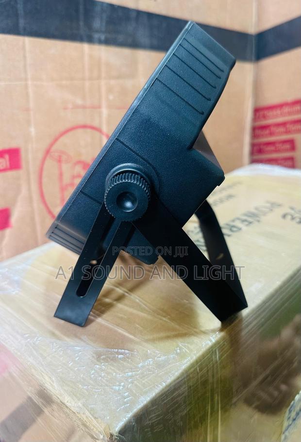 18 Lamp Led Par Can · Photo 2