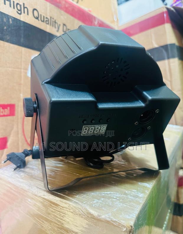 9 Lamp Led Par Can · Photo 3