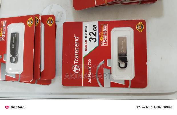 32gb Pen Drive Transcend 32gb Flash Drive · Photo 1