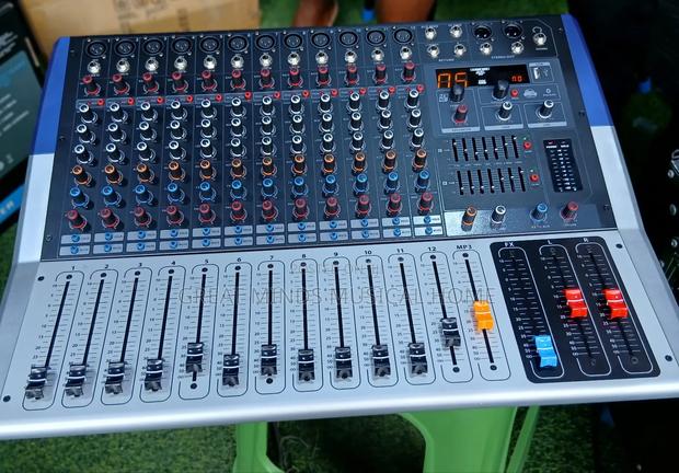 Yamaha Kv16 Powered Mixer · Photo 2