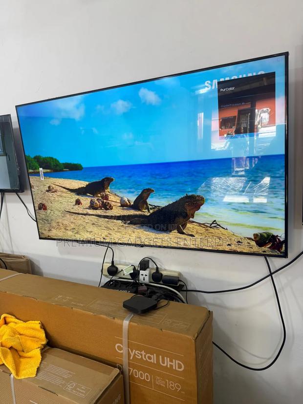 Samsung Purcolor 55" Used Crystal Uhd 4k Smart TV Cu7000 · Photo 2