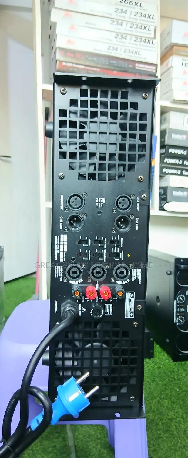 Ca 18+ Power Amplifier · Photo 2