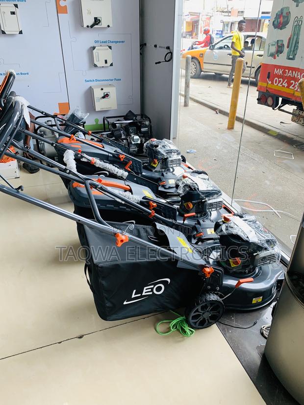 Adjustable 4hp Leo Lawn Mower · Photo 1