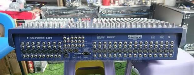 Soundcraft Lx 9 24 Channel Professional Mixer · Photo 2