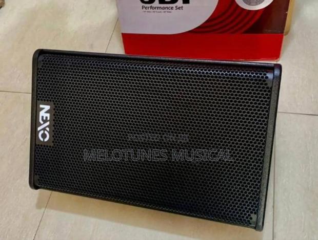 Nexo Pair of 12inches Passive Stage Monitors · Photo 1