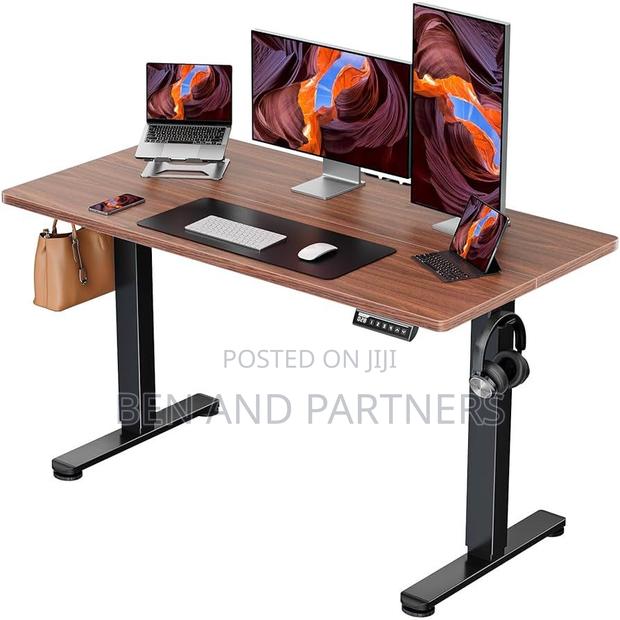Electric Adjustable Gaming & Office Desk · Photo 1